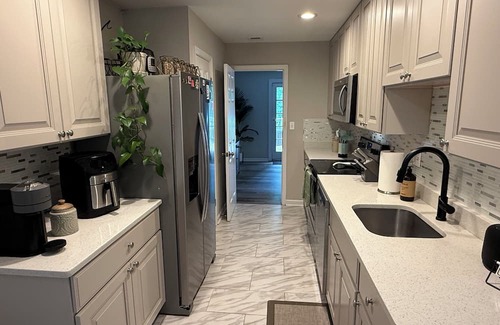 Calverton House | 3-bedroom townhome in serene Silver Spring with AC