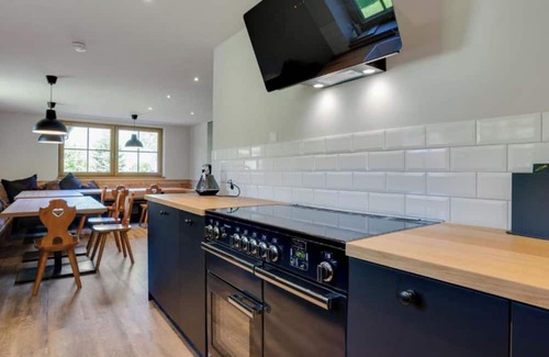 Hollersbach im Pinzgau Ski Chalet | Spacious premium chalet near ski resort KitzSki