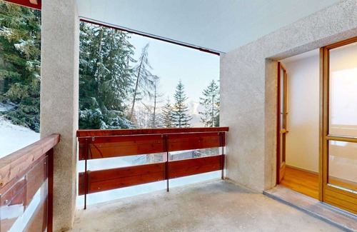 Les Mayens-de-Sion Ski Chalet | Chalet in Les Agettes with balcony