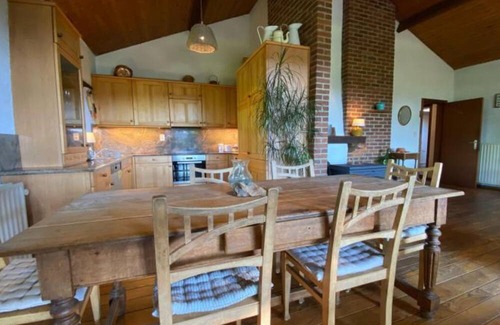 Marcouray House | Attractive house surrounded by nature