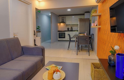 Kaleici Apartment | 3-BR Cozy Flat Near Kaleici/Central of Antalya,Free Wifi for Families or Friends