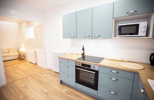 Le Marais House | "Chez Mami" 3 star house 8 pers quiet City and train station on foot
