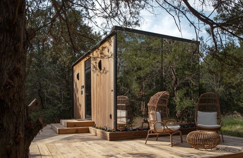 Myra Cabin | Mirror House in the North Texas Hill Country