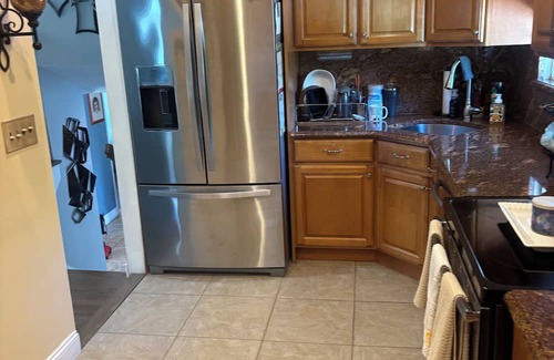 Plainview House | Stay Close to Ryder Cup: Cozy 3BR Home w/Backyard – 2 Miles to Bethpage