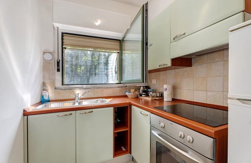 Lonate Pozzolo Apartment | Apartment '5' with Shared Garden, Balcony and Wi-Fi