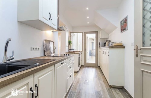 Conteville Cottage | Spacious cottage with spa and swimming pool near Honfleur, Normandy