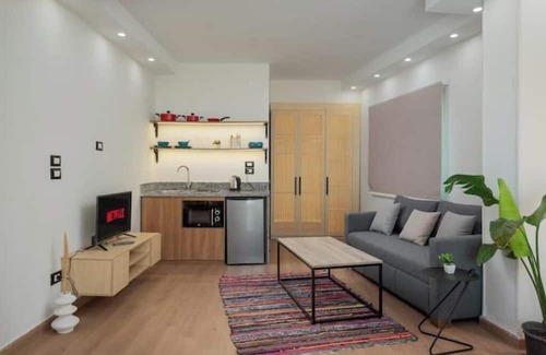 Pyramids Gardens Apartment | Pyramidia Bliss Retreat Private Jacuzzi & Pool 601