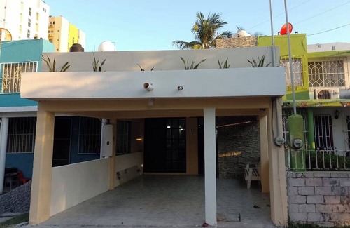 Boca del Rio House | Comfy 3-bedroom beach house with AC in Boca del Río