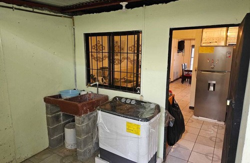Agonia House | House w/Garage near the Stadium in Canoas, Alajuela Costa Rica