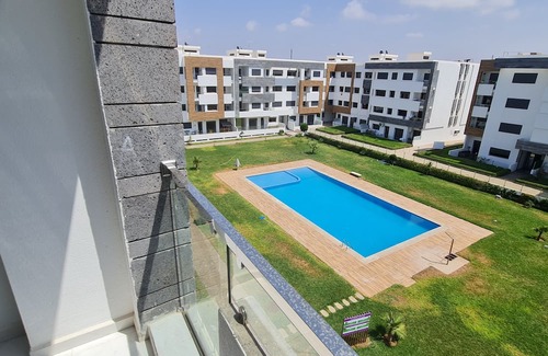 Harhoura Apartment | Bright, modern apartment in Harhoura - 7 minutes from the beach