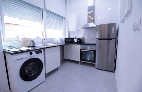 Trinitat Apartment | Viveros 1 by Concept Flats