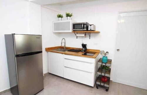 Carcel Apartment | 2.1 Apt with Generator for 6, near restaurants