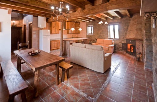 San Vitero Cottage | El Ramayal - Stone House with Covered Patio