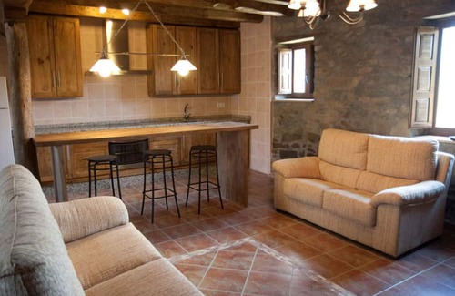 San Vitero Cottage | El Ramayal - Stone House with Covered Patio
