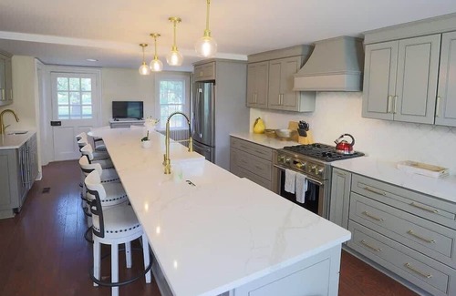 Locustville House | Vaux Hall Manor | 5BR Historic Farmhouse on Bay
