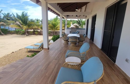 Sittee River House | Beachfront Beach Heaven Beach House