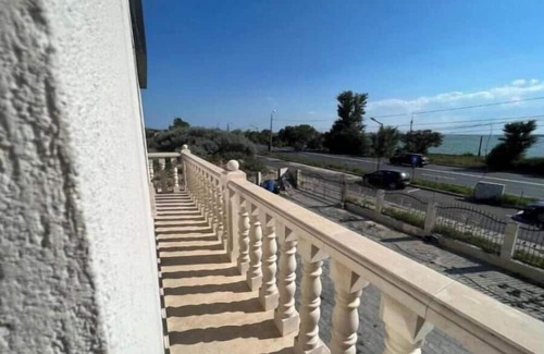 Eforie Nord Apartment | King Room with Sea View & Queen Room with Balcony