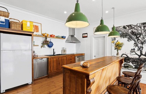 Lorne House | Cathedral Rock Lookout - The Artists Beach House