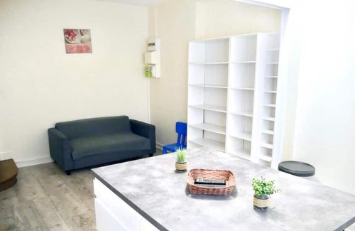 Sens Apartment | Family Home