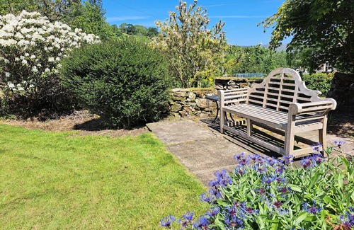 Worton House | Countersett Hall, beautiful Dales historic manor house near large lake