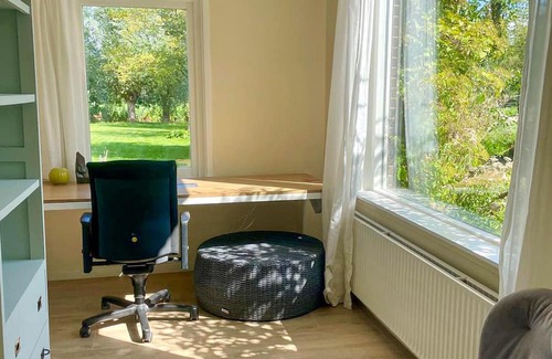 Municipality of Krimpenerwaard House | Amazing home in Stolwijk with house sea view