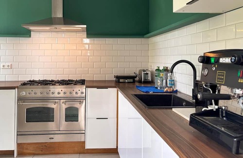 Municipality of Krimpenerwaard House | Amazing home in Stolwijk with house sea view