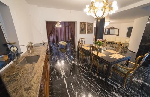 Eforie Nord Apartment | Canada Castle -Luxury Vila & Apartment with Sea View