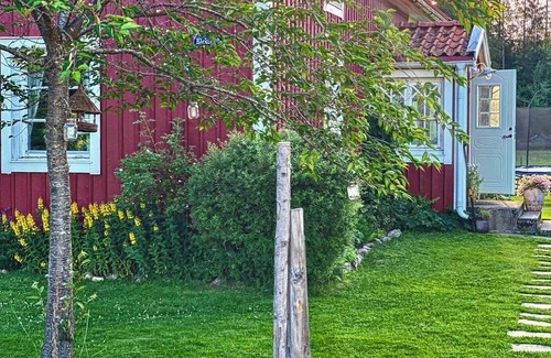 Sandared House | Tranquil 3-bedroom house for a peaceful getaway with sauna and jacuzzi.