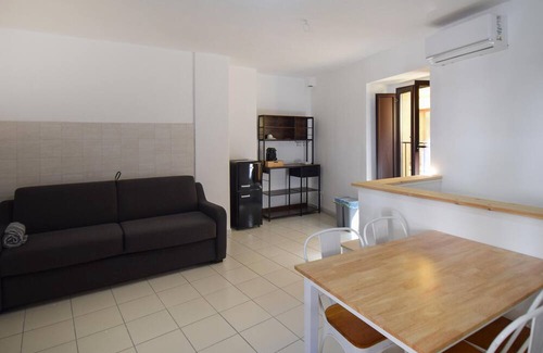 Venafro House | Nice home in Venafro with house a mountain view