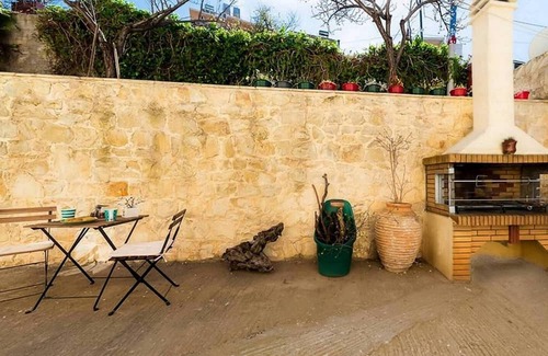 Makhairoi Villa | Villa Kirke - Four Bedroom Villa, Sleeps 9