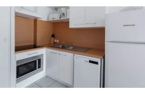 Aiguelèze Apartment | Albi Le Domaine du Green 3p6