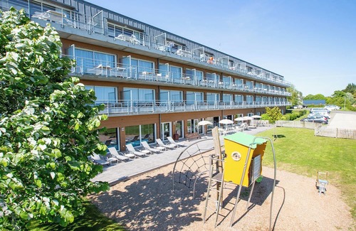 Roz-sur-Couesnon Apartment | Le Domaine du Mont 3P6 view