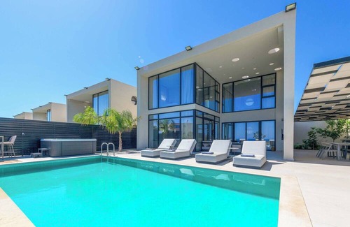 Kolymbia Villa | Villa Trapezia Diamond