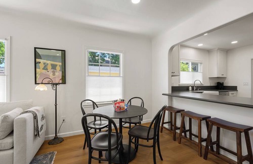 San Luis Obispo House | Walk to Downtown SLO-2bed/2bath: Buzzing Bungalow