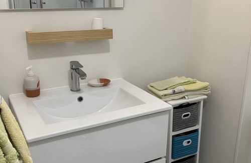 Segonzac Bed & Breakfast | Bed and Breakfast 'Chambre 4 - 2 Personnes' with Shared Pool, Shared Terrace and Wi-Fi