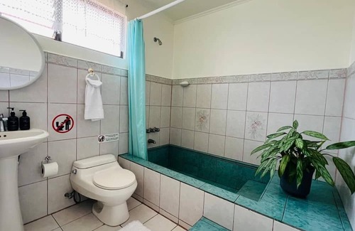 Agonia Bed & Breakfast | Tranquil bed & breakfast with AC in Alajuela. Near International Airport, 15 min