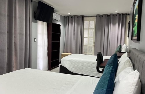 Agonia Bed & Breakfast | Great expeirence bed & breakfast with AC in down town Alajuela