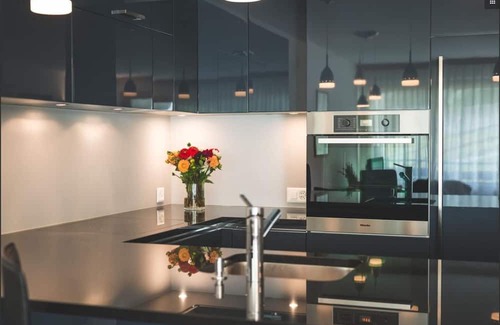 Zermatt Apartment | Perfect for families, South Facing balcony, 3-4 mins ski lift 5-6 mins town