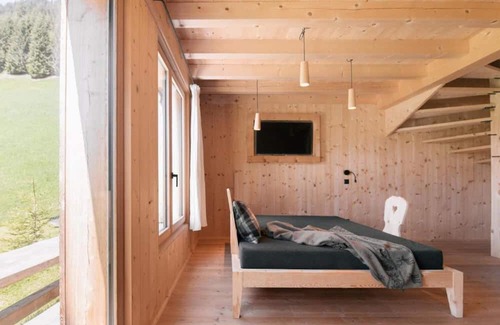 San Martino Apartment | Chalet 'Groudo Michl 2' with Mountain View, Shared Terrace and Wi-Fi