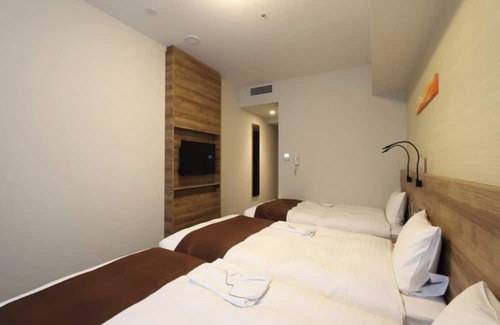 Higashishinsaibashi Hotel | Nonsmoking Triple Room Room only/Osaka Ōsaka