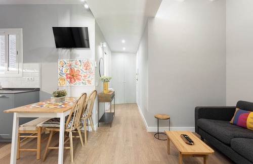 El Parc i la Llacuna del Poblenou Apartment | Our apartment offers the best of both worlds — easy access to the city's vibrant highlights and a quiet escape to unwind.