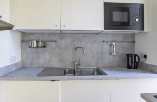 Ballsbridge Apartment | Modern 1 Bedroom Apartment In Dublin 4