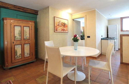 Silea House | Country Apartment Pool, Garden, Treviso