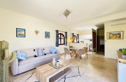 Ounagha Villa | Villa Dar Yobedi in Essaouira, swimming pool, hammam, ideal for families & groups