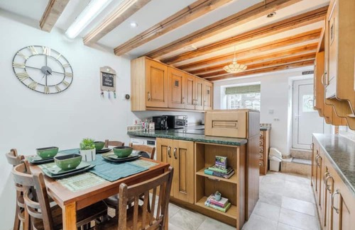 Matlock Bath House | A charming and beautifully presented three-bedroom old miners cottage
