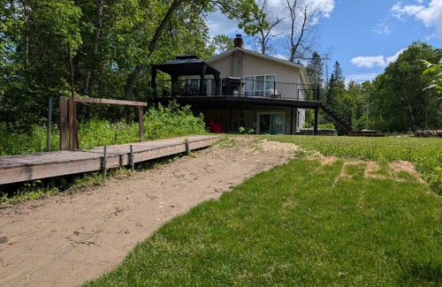 Nominingue Cottage | Water Front - Cozy Lakeside Getaway