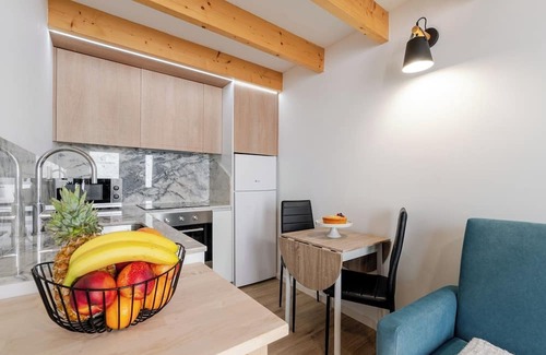 Sao Mamede de Infesta House | Authentic Studio 11 with Terrace by HostWise