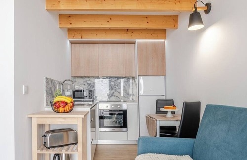 Sao Mamede de Infesta House | Authentic Studio 11 with Terrace by HostWise