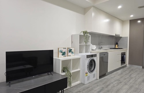 Camperdown Apartment | Camperdown one 07 Close to bus stop and SYD CBD