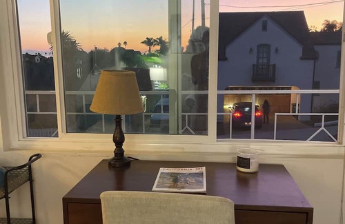 The Mesa Apartment | Charming, ideally located 1-bedroom apartment on the mesa in Santa Barbara